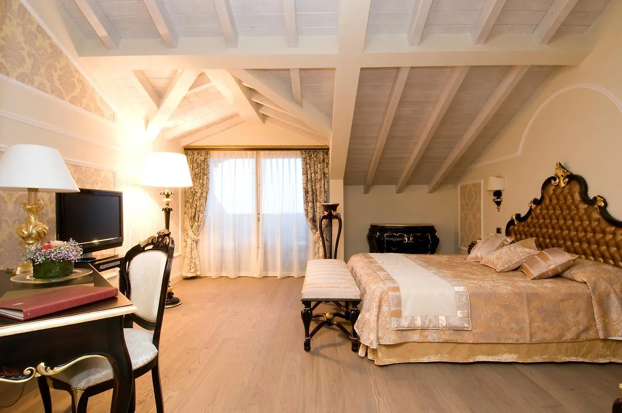 *****  Hotel Villa Del Sogno غاردوني ريفييرا إيطاليا