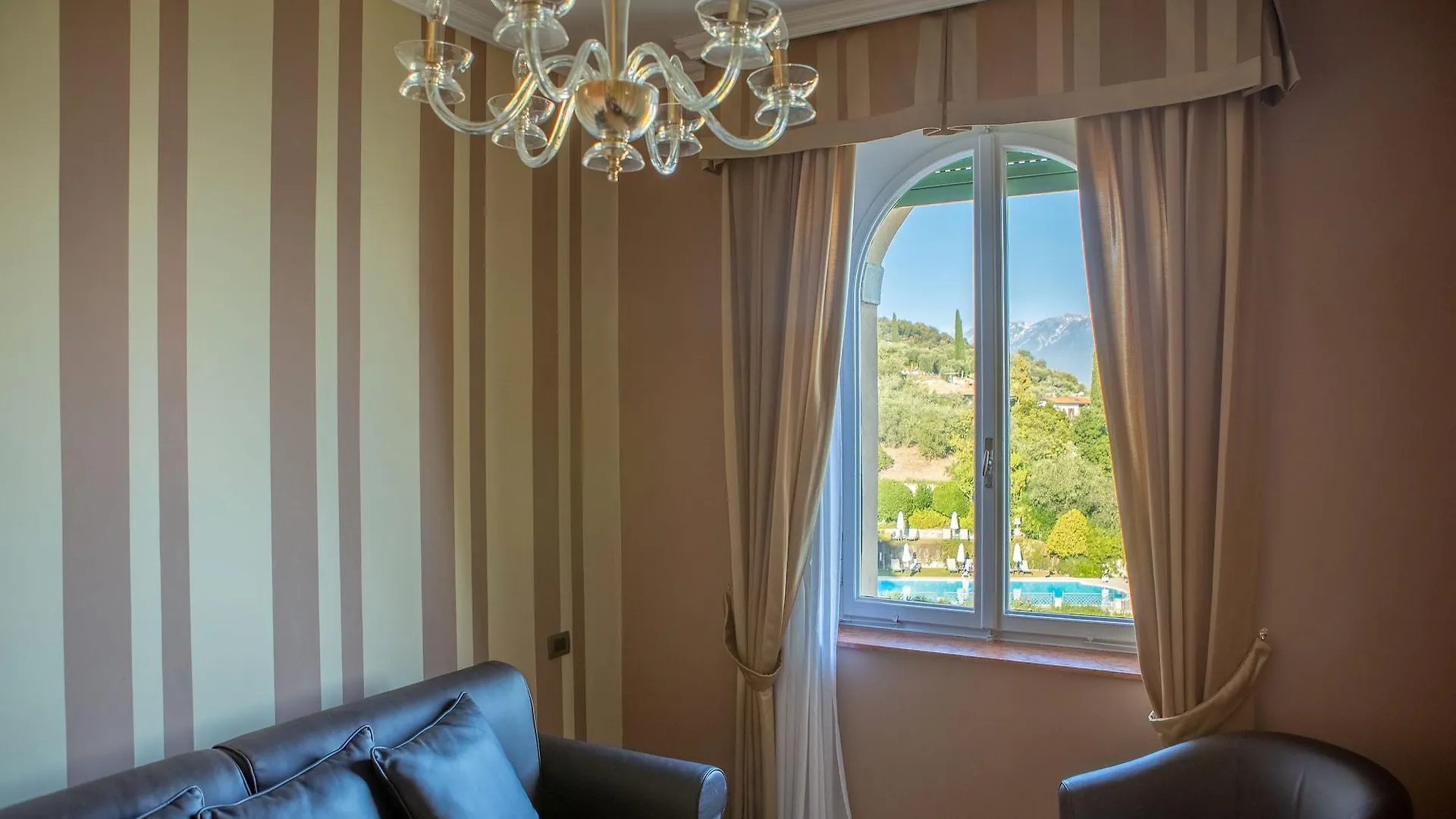 Hotel Villa Del Sogno Gardone Riviera 5*,