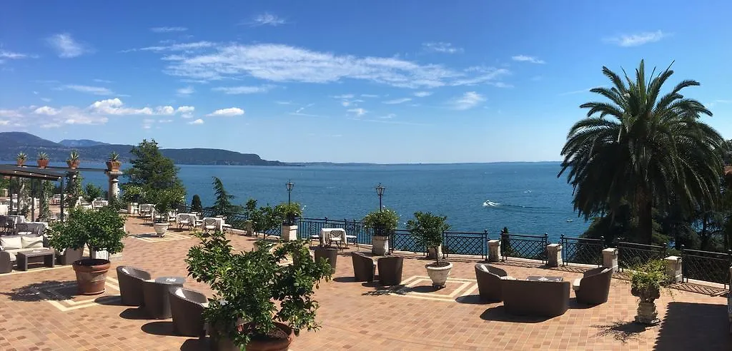 Hotel Villa Del Sogno Гардоне Ривьера