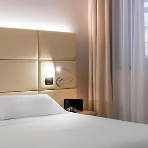 Western Cavalieri Della Hotel