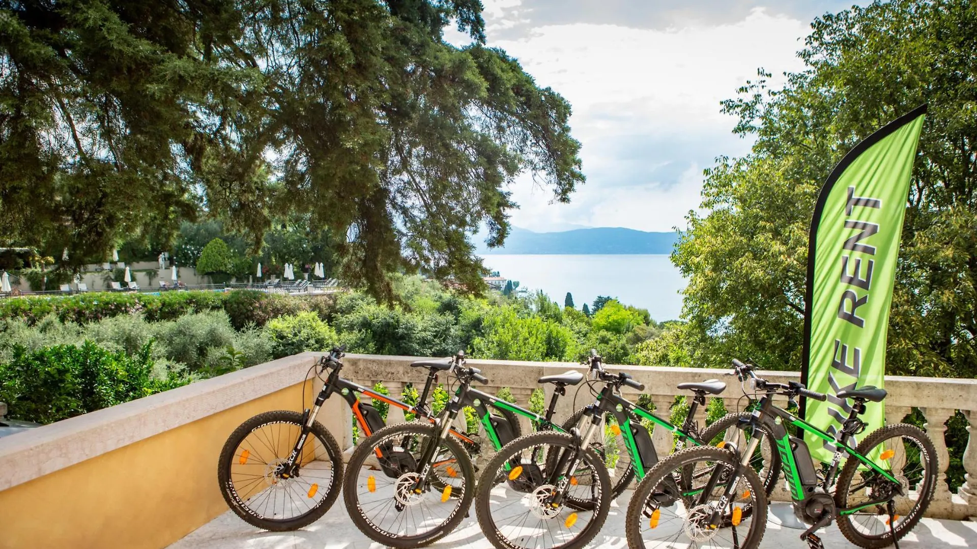 Hotel Villa Del Sogno Gardone Riviera 5*,